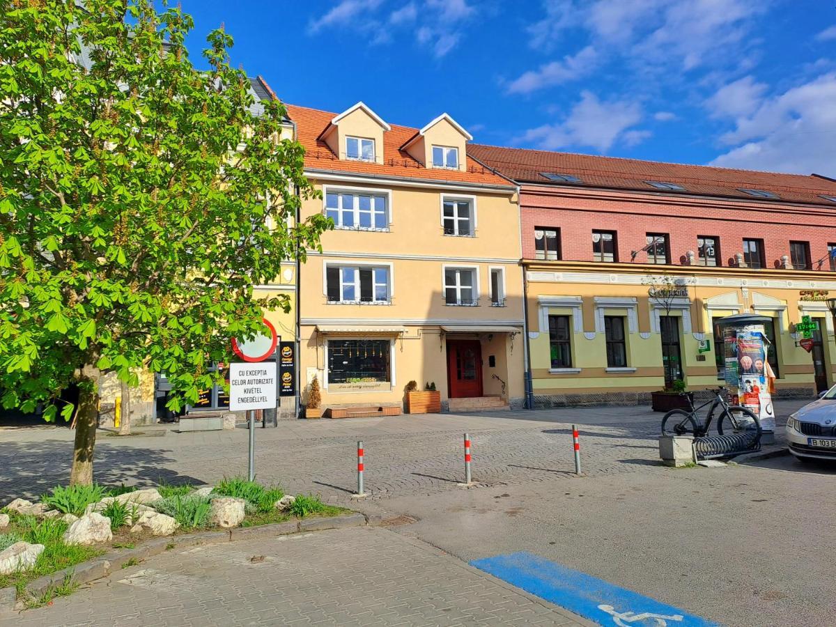 7 Level Central Apartments Miercurea Ciuc Exteriör bild
