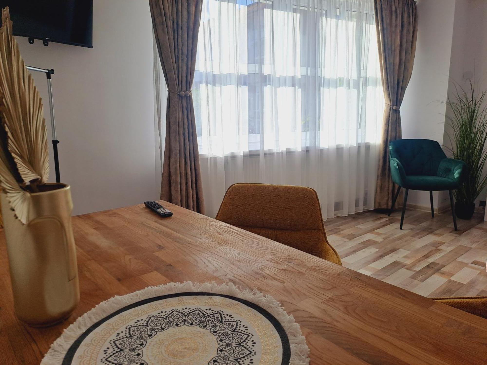 7 Level Central Apartments Miercurea Ciuc Rum bild